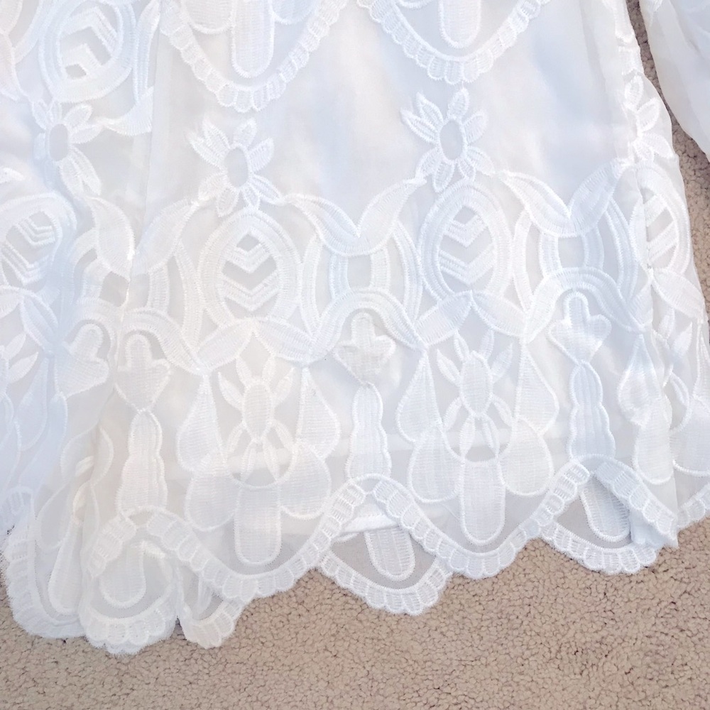 Line Dot White Floral Lace Up Romper NEW Size Large Long Sleeve Wedding Coquette - Picture 10 of 16